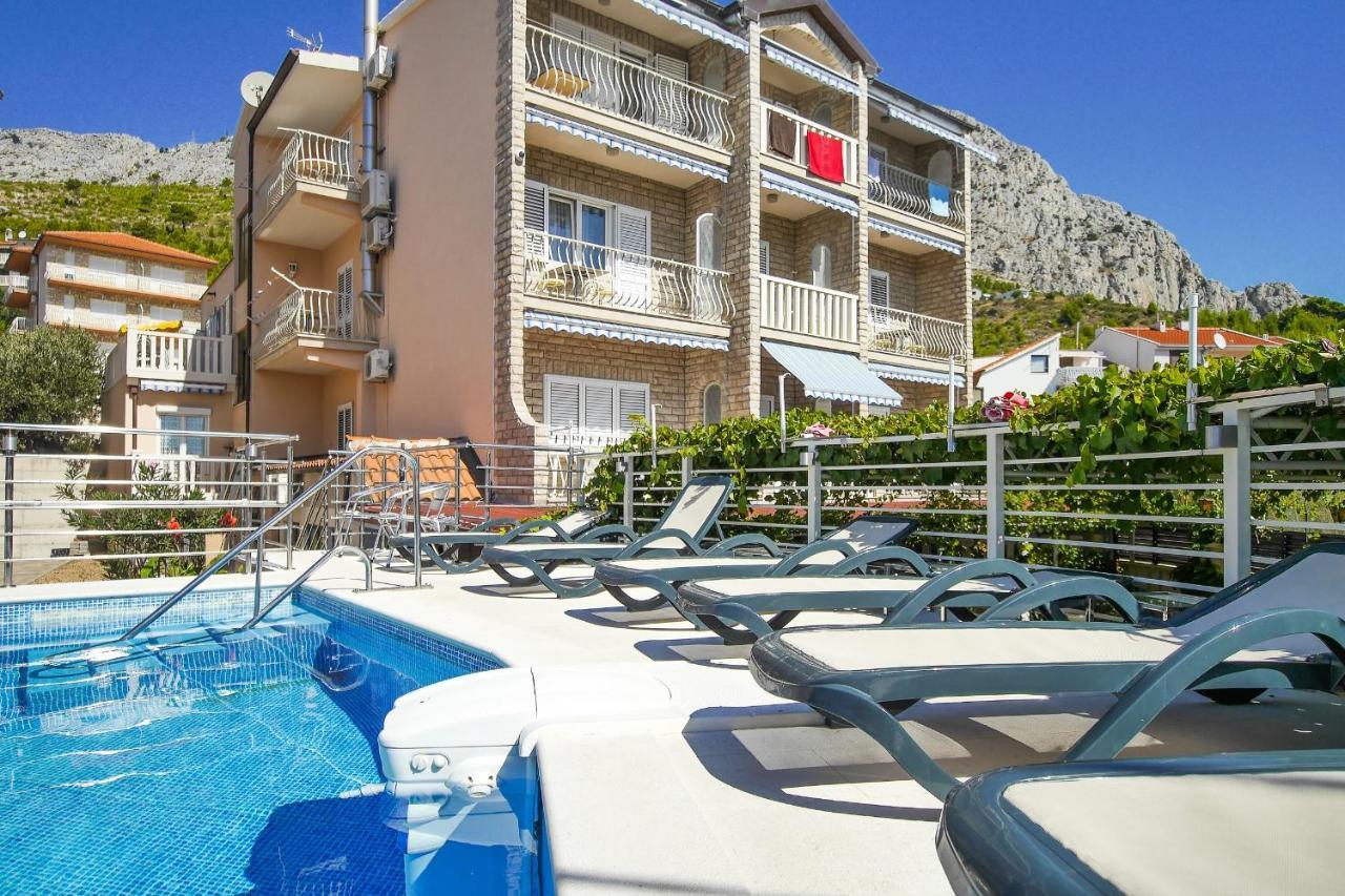 Apartments Babaja Omiš Екстериор снимка