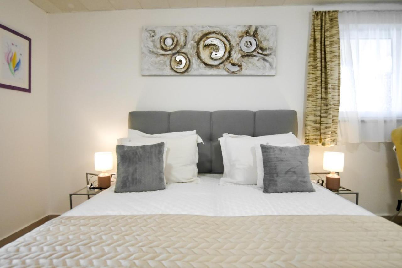 Apartments Babaja Omiš Екстериор снимка