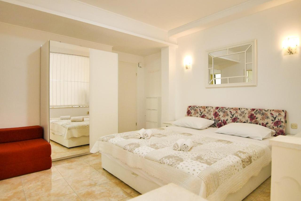Apartments Babaja Omiš Екстериор снимка