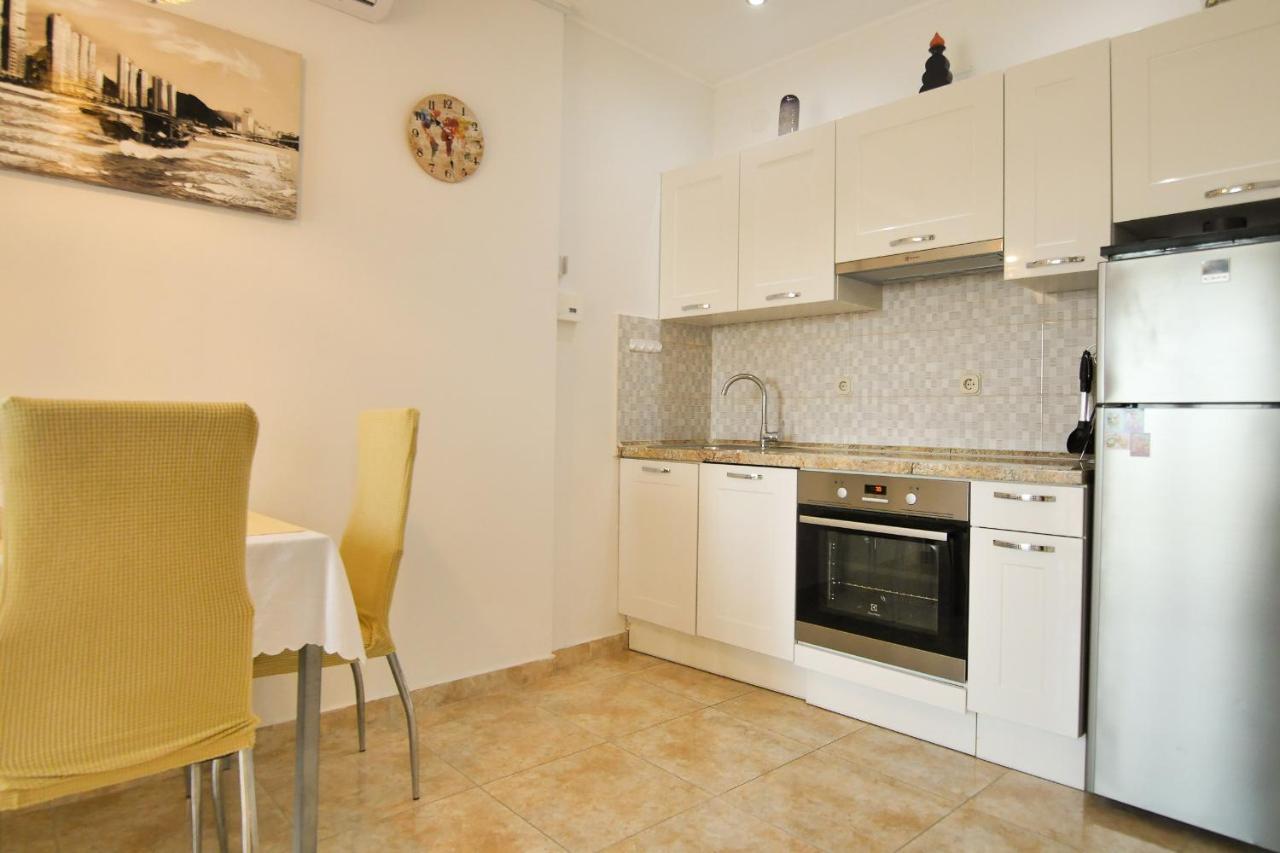 Apartments Babaja Omiš Екстериор снимка
