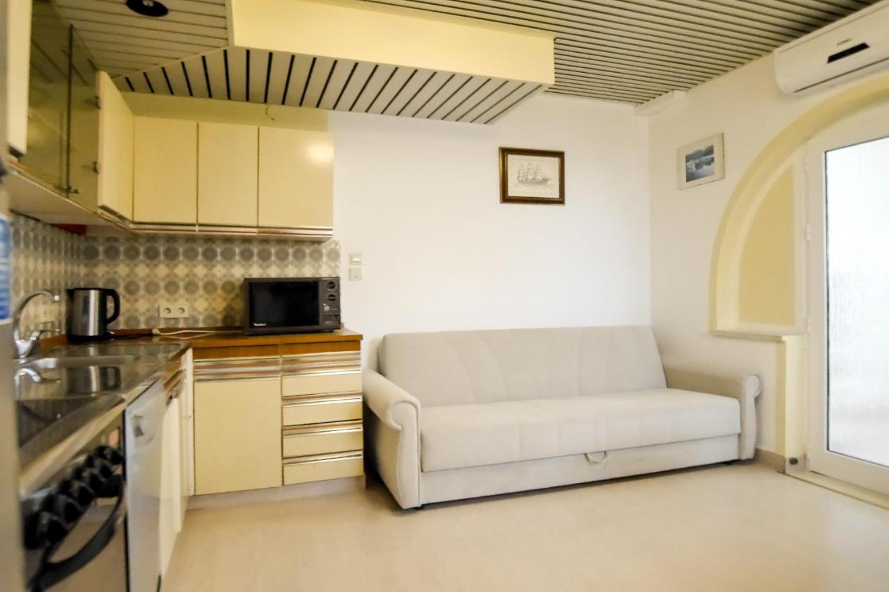 Apartments Babaja Omiš Екстериор снимка