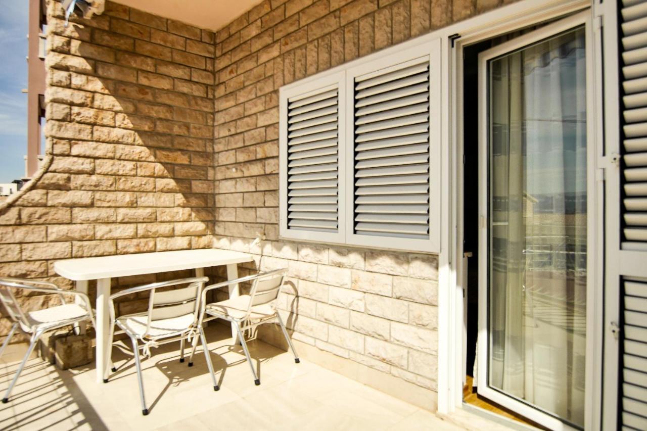 Apartments Babaja Omiš Екстериор снимка