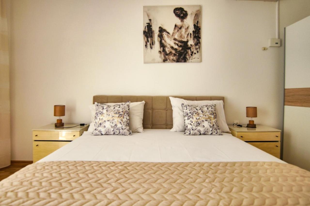 Apartments Babaja Omiš Екстериор снимка
