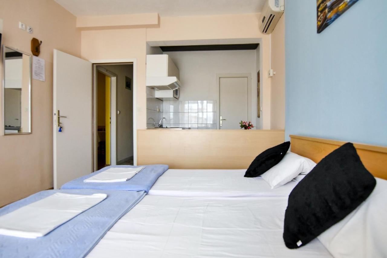 Apartments Babaja Omiš Екстериор снимка