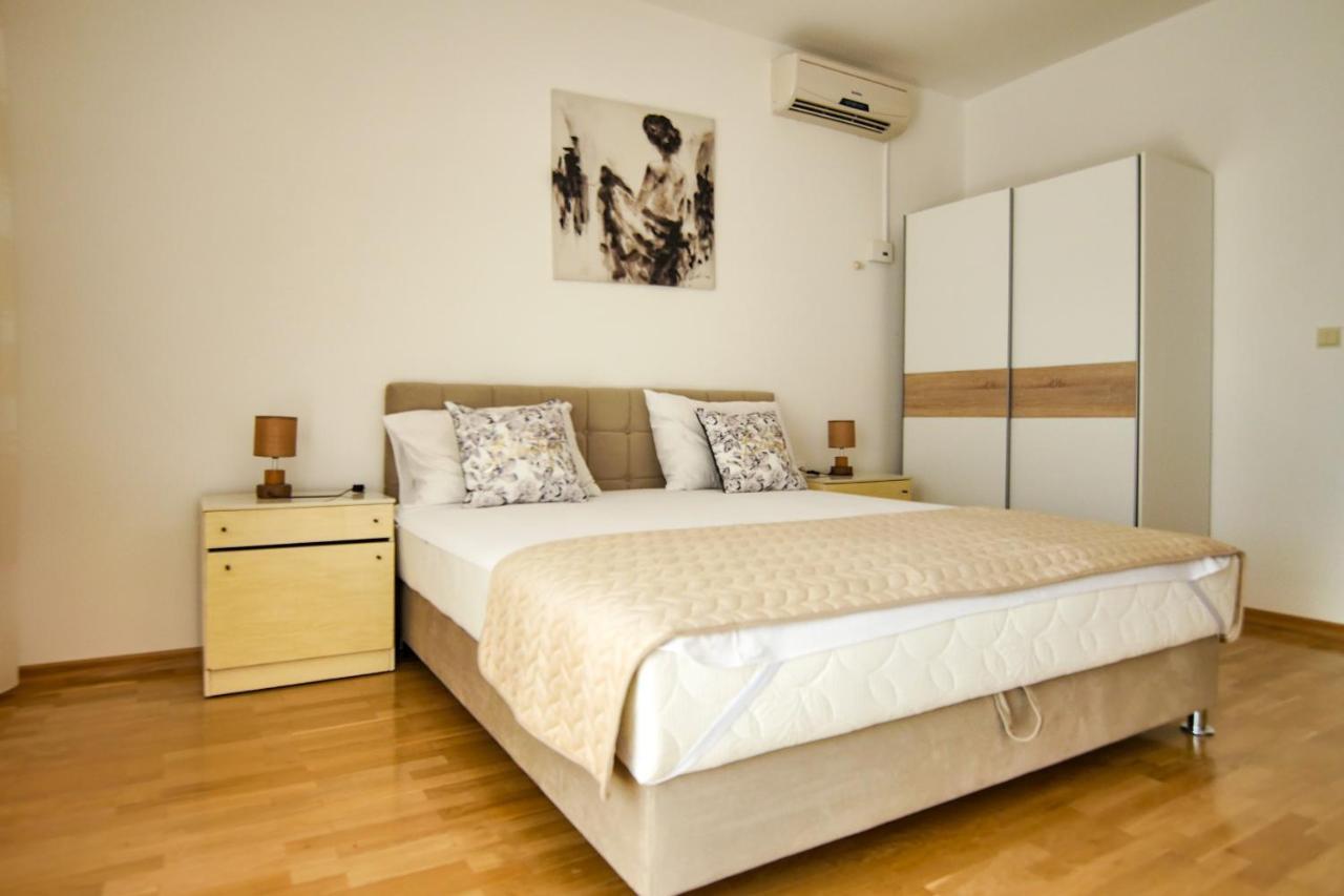 Apartments Babaja Omiš Екстериор снимка