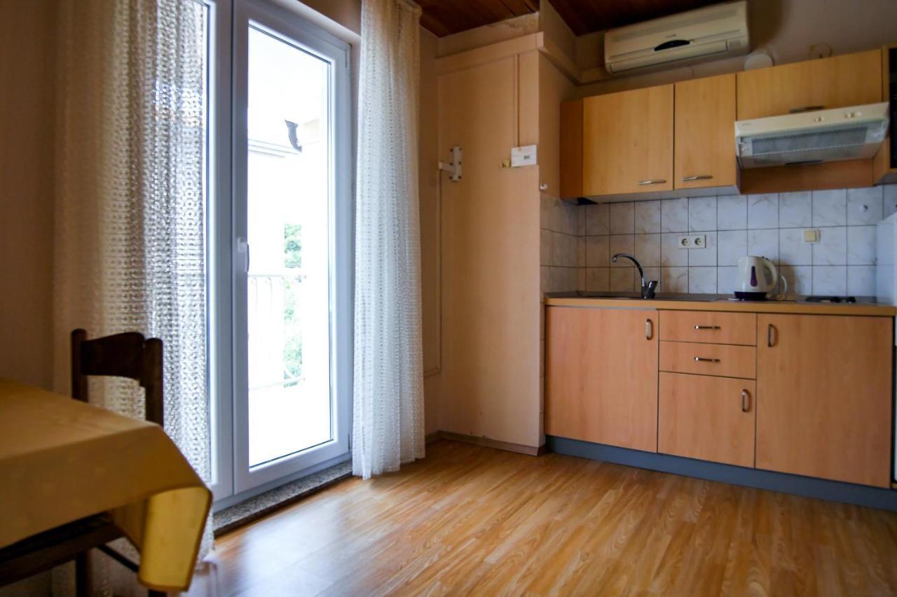 Apartments Babaja Omiš Екстериор снимка